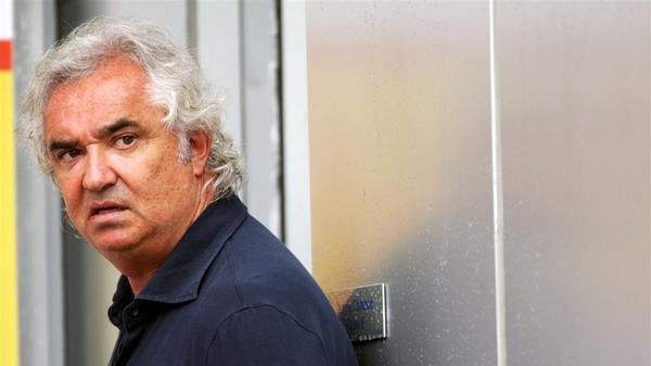 La 'Liga de Fútbol' inglesa le da un respiro a Briatore