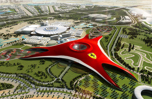 El 'Ferrari World' de Abú Dhabi empieza a tomar forma