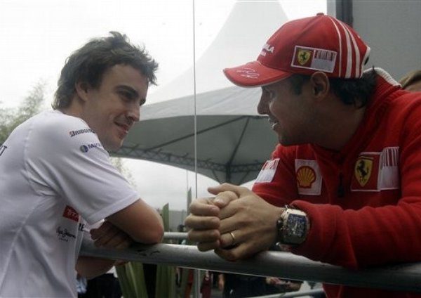 Alonso: "Estoy feliz de que Ferrari haya parado el desarrollo antes que otros"