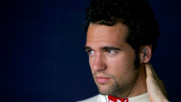Dos equipos de F1 esperan a Roldán Rodríguez