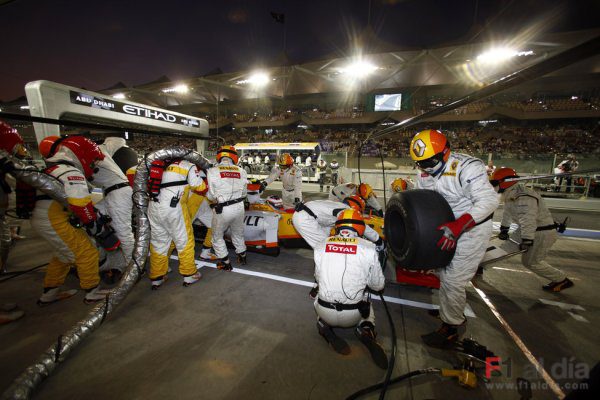 Renault reestructura el equipo