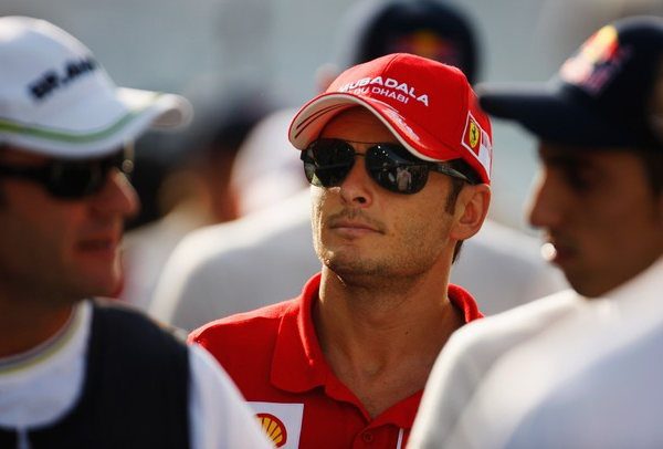 Fisichella confirma que será el tercer piloto de Ferrari en 2010