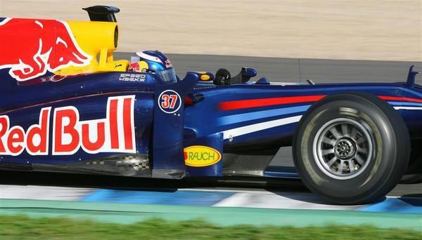 Red Bull continuará con motores Renault