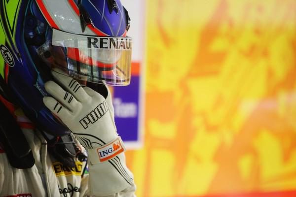 Grosjean confía en continuar con Renault