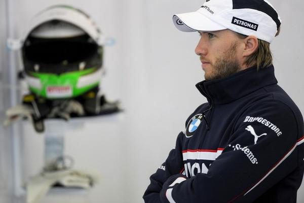 Heidfeld, posible tercer piloto de Mercedes