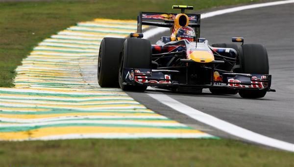 Vettel espera que los motores Renault sean más fiables en 2010