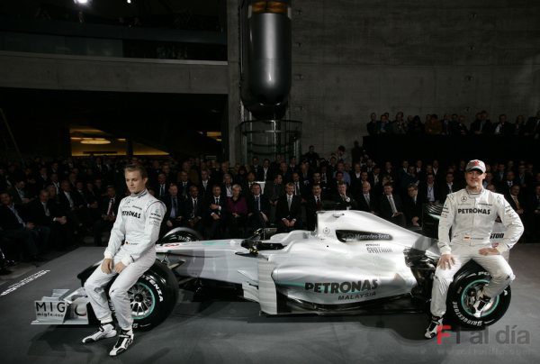'Mercedes GP Petronas' presenta su equipo