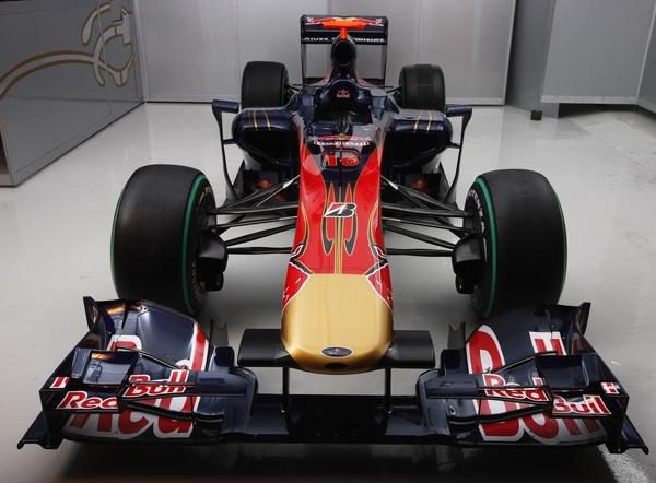 Toro Rosso presenta el STR5