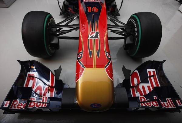 Toro Rosso presenta el STR5