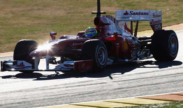 Felipe Massa lidera la primera mañana de test