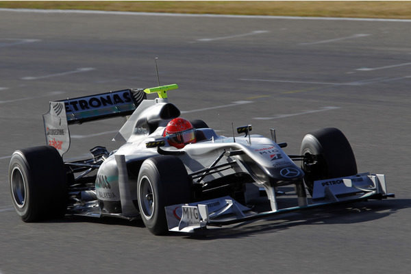 Massa y Ferrari lideran los tiempos en Cheste