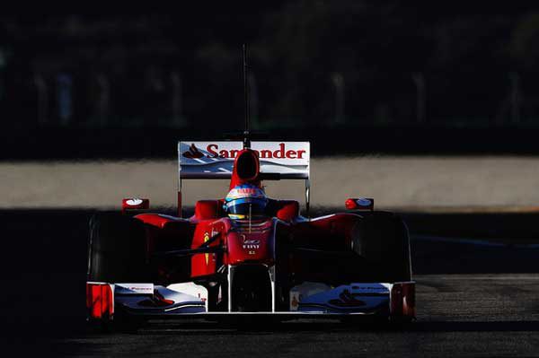 Alonso ya rueda con el Ferrari