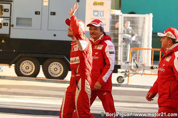 Alonso ya rueda con el Ferrari