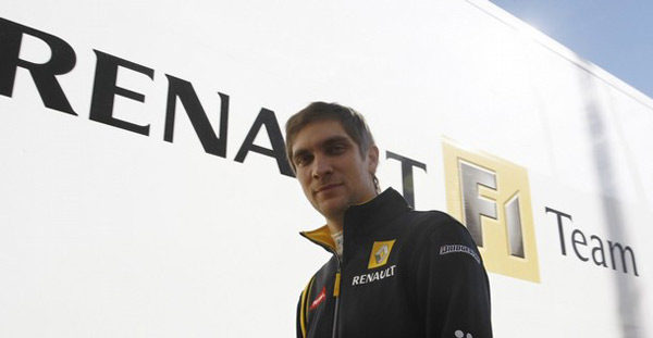 Petrov disfruta de su primera prueba con Renault