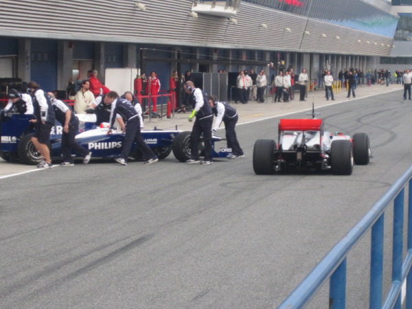 Un día en los entrenamientos con el equipo Williams