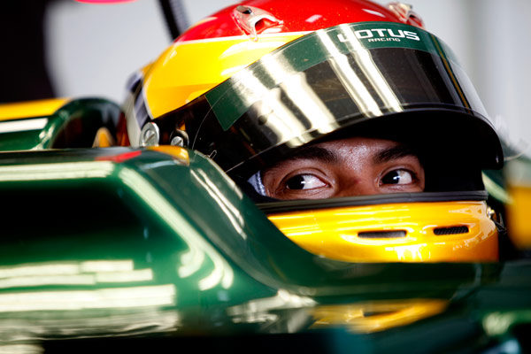 Fauzy pilotará el Lotus en los libres