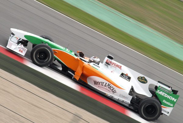 Force India comienza la temporada con buenos tiempos en los libres