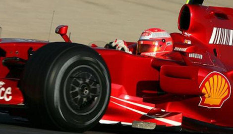 Schumacher sigue arrasando en los test de Montmeló