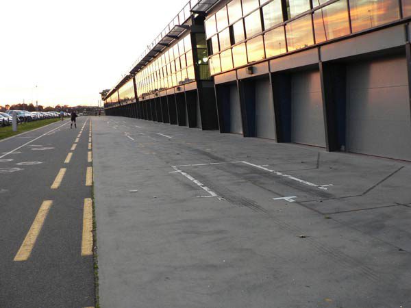 El límite de velocidad en el pit lane será de 60km/h en Australia.