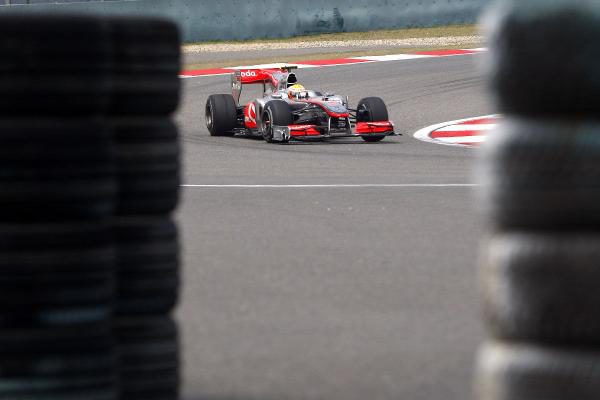 Ecclestone: "Deberían concentrarse en las carreras en lugar de quejarse"