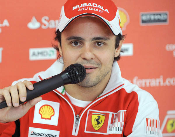 Massa ya negocia con otros equipos para 2011