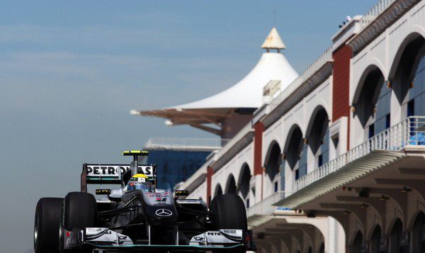 A Rosberg no le preocupa la batalla del Mercedes