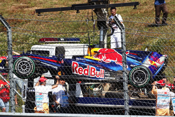 Webber rompió un motor muy castigado