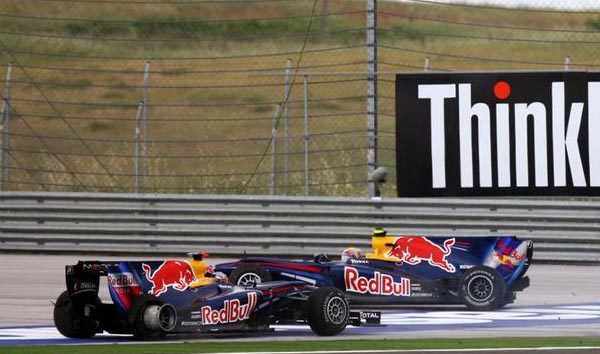 Vettel y Webber se culpan el uno al otro del accidente