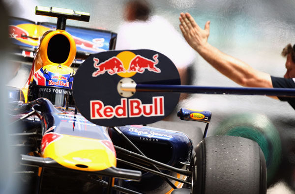 Red Bull ofrecerá un año más a Webber
