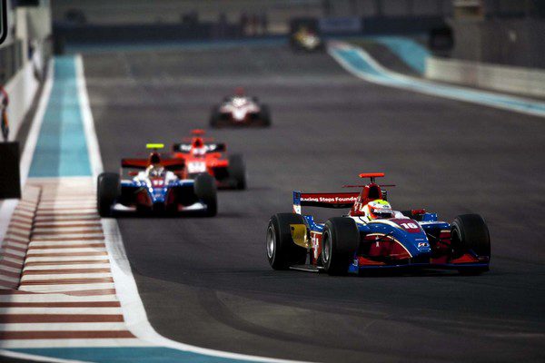 Pirelli hará los primeros test con coches de GP2