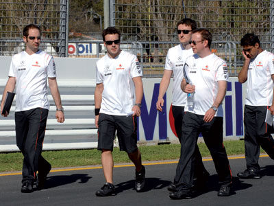 Los técnicos de McLaren extrañan a Alonso