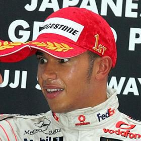 Lewis Hamilton pierde el carnet de conducir por sobrepasar el límite de velocidad