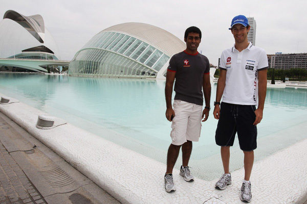 Senna y Chandhok esperan seguir en HRT