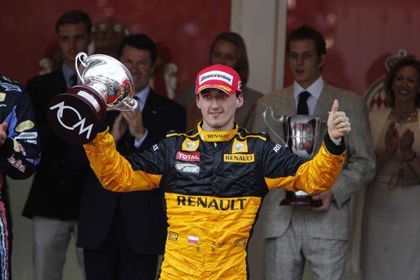 Kubica renueva con Renault hasta 2012