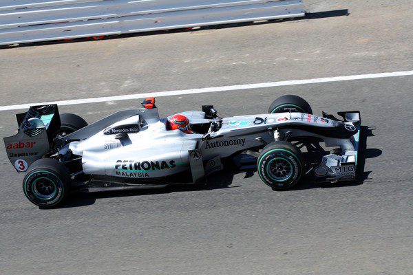 Schumacher, contento con las mejoras del Mercedes