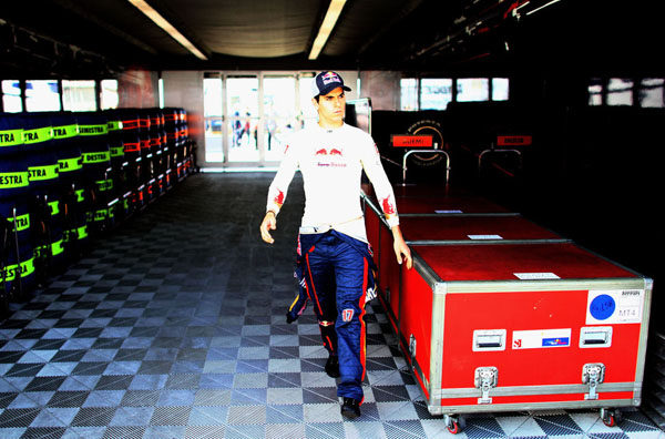 Alguersuari: "Puedo pelear con el Toro Rosso contra los mejores pilotos del mundo"