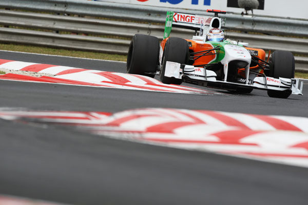 Force India retira los 'escapes sopladores'