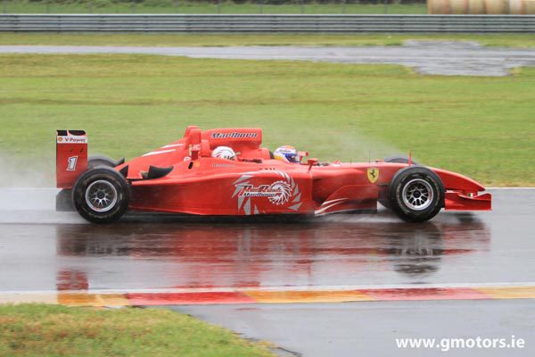 Ferrari prueba su nuevo Fórmula 1 'triplaza'