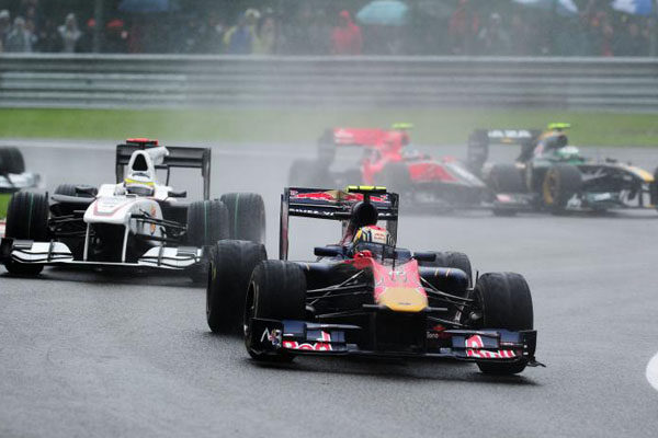 Alguersuari se resigna a "asumir cómo funciona la Fórmula 1"