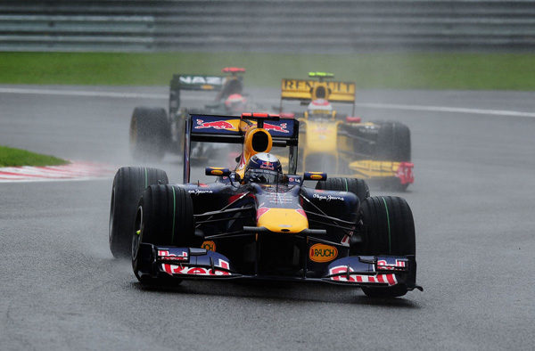 Horner: "Vettel está aprendiendo, pero ahora debe centrarse"