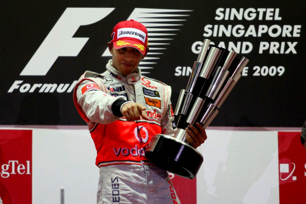Hamilton: "Voy a Singapur a ganar"