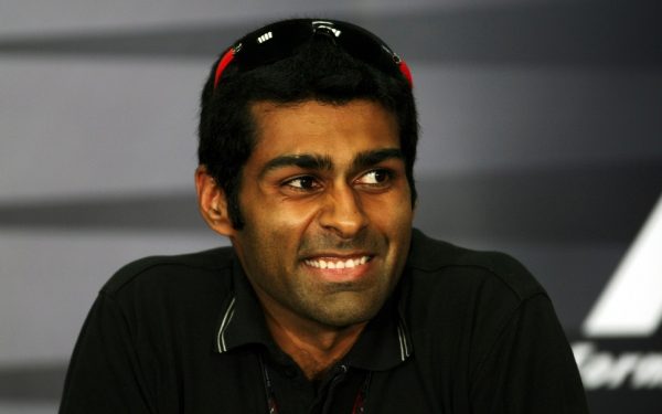 Ecclestone quiere a Chandhok en un coche competitivo en 2011