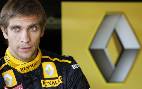 Petrov no está preocupado por su futuro en Renault