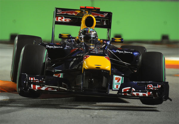 Vettel primero, a 6 décimas de Alonso, en los últimos entrenamientos de Singapur