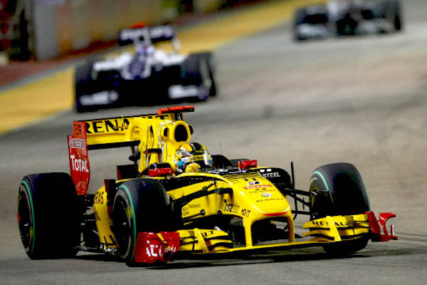 Renault espera acabar la temporada siendo competitivos
