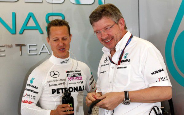 Según Brawn, sin su palmarés Schumacher ya no estaría en el coche