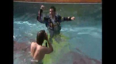 Webber celebró en la piscina su victoria de Mónaco