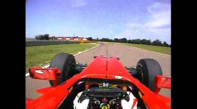 Alonso comenta una vuelta a la pista de Fiorano