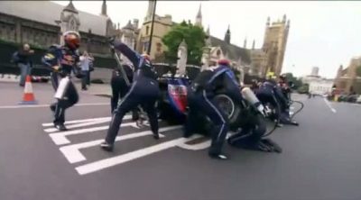 Webber hace un 'pit-stop' bajo el Big Ben