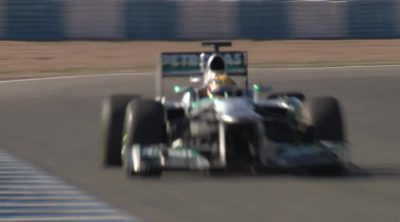 Primeras vueltas de Lewis Hamilton con el Mercedes W04